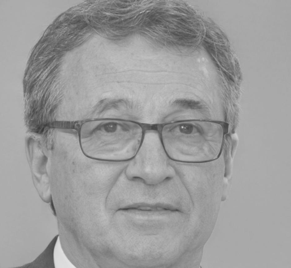 Portrait d'Étienne Delacroix, Expert en Analyse Financière
